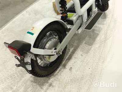Moped Cake MAKKA FLEX WHITE, Begagnad. Klass 1