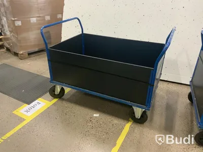 2st rullvagnar Höjd till översta punkten(handtaget): 89cm, längd 130cm, bredd: 77cm