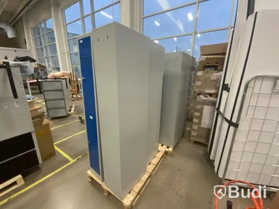 7st omklädningsskåp med 2 skåp i varje höjd181cm,bredd:32cm, djup 50cm