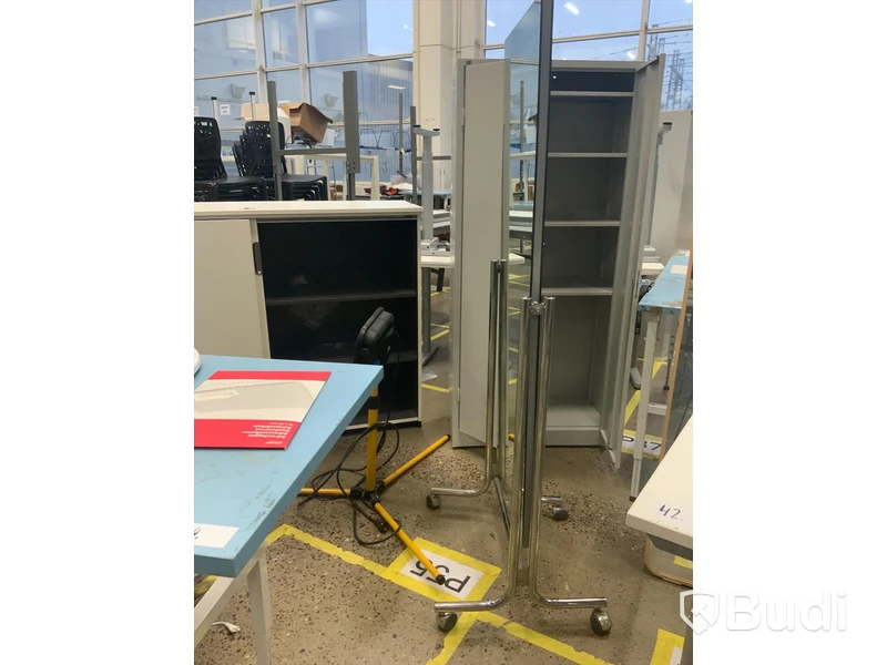 Dubbelsidig spegel med rotation på hjul, höjd 178, 62 cm bredd