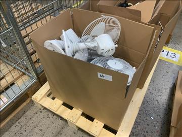 Kartong med div bordsfläktar