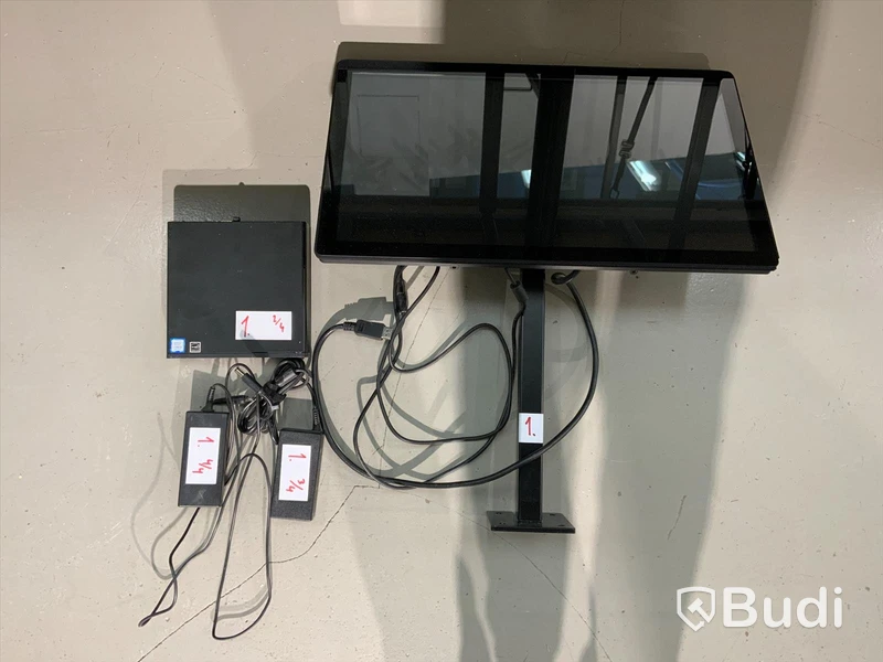 Displayskärm & Dator. LCD touchscreen monitor inklusive hp prodesk