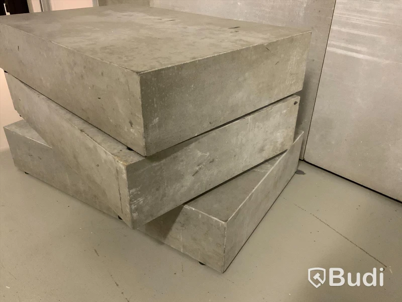 3 st betongblock, inredningsdetaljer.