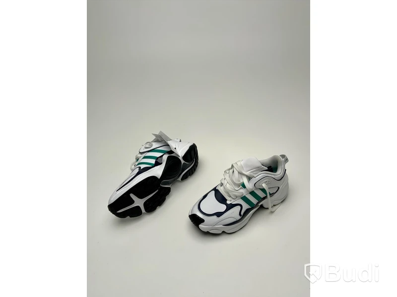 Skor, Adidas Magmur Runner W. Storlek 40. EF5086