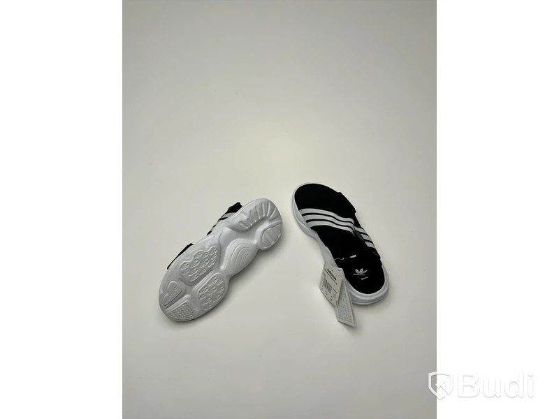 Skor, Adidas Magmur Sandal W. Storlek 38. EF5863