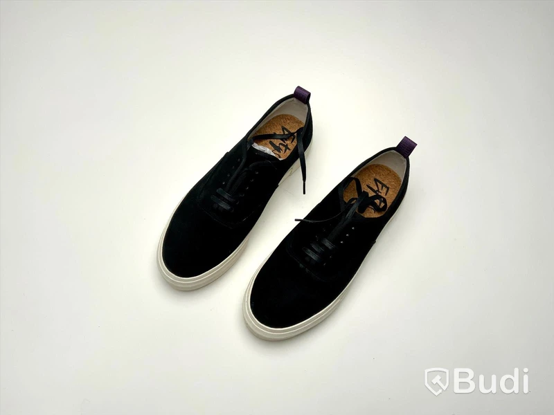 Skor, Eytys Mother suede black. Storlek 46. V100561493
