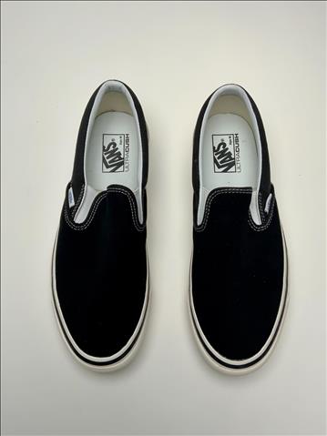 Skor, Vans Classic Slip-on. Storlek 4. VN0A3JEXQU1