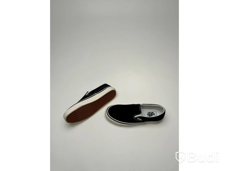 Skor, Vans Classic Slip-on. Storlek 4. VN0A3JEXQU1
