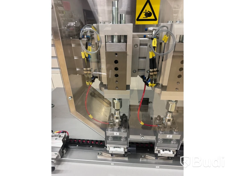 Manuell stansmaskin för montering av Filter. Siemens kontrollpanel, 4 st stansstationer
