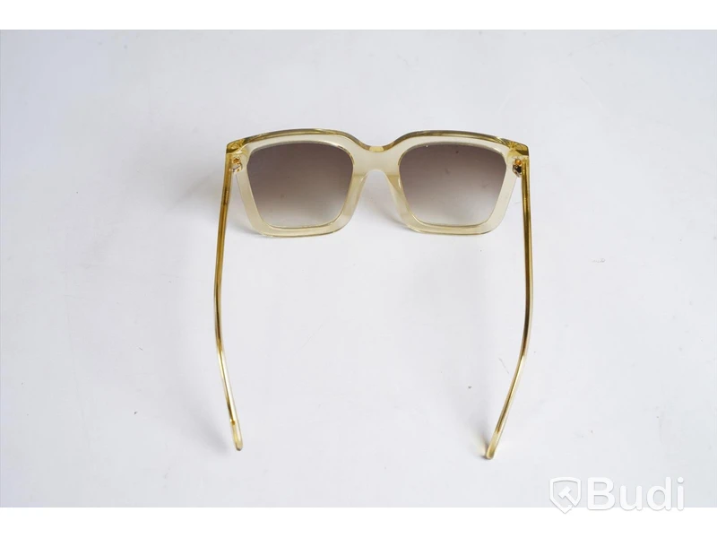 Solglasögon från CLEO EYEWEAR