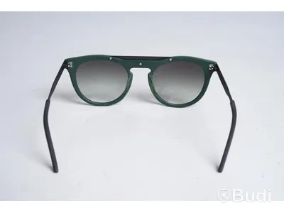 Solglasögon från CLEO EYEWEAR