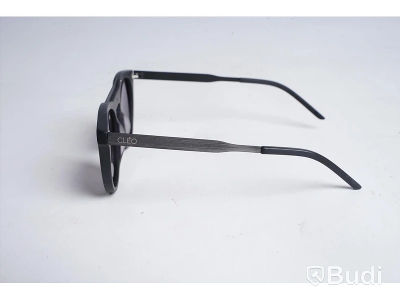 Solglasögon från CLEO EYEWEAR
