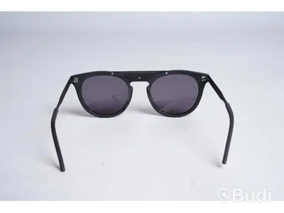 Solglasögon från CLEO EYEWEAR