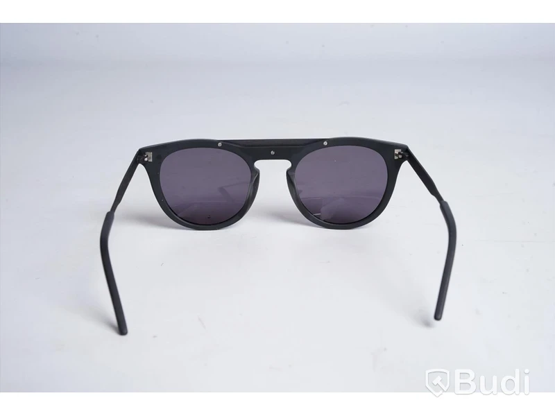 Solglasögon från CLEO EYEWEAR