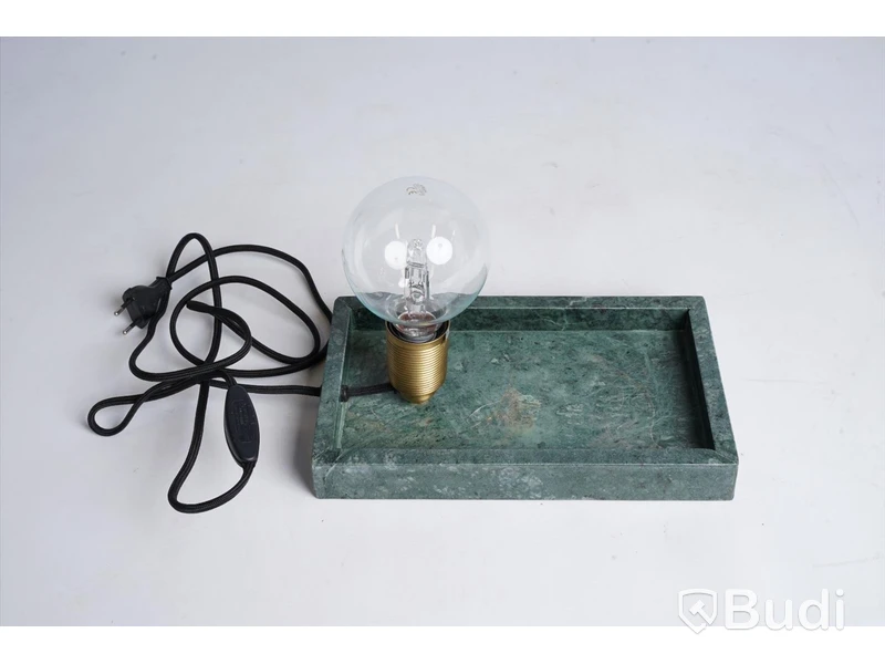 Bordslampa - Watt & VEKE