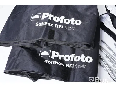 Profoto parti med studioväska på hjul, "handheld" stativ, och softboxar mycket mer.