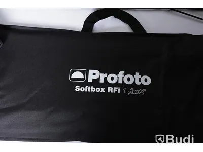 Profoto parti med studioväska på hjul, "handheld" stativ, och softboxar mycket mer.