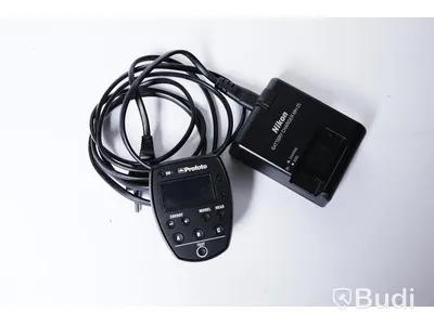 Profoto Air Remote TTL-N for Nikon och batteri laddare.