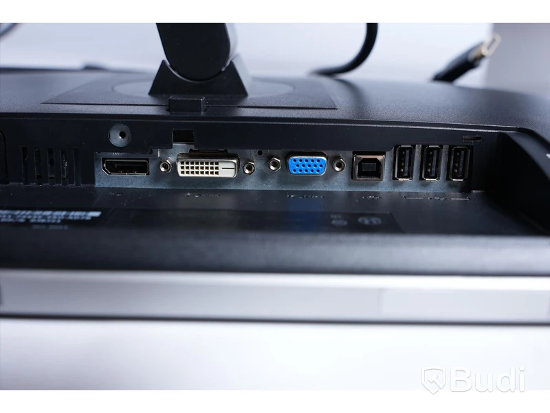 2 ST Datorskärmar DELL P2314Ht