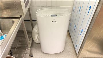 Mobil A/C Woods Cortina Silent 12K WiFi