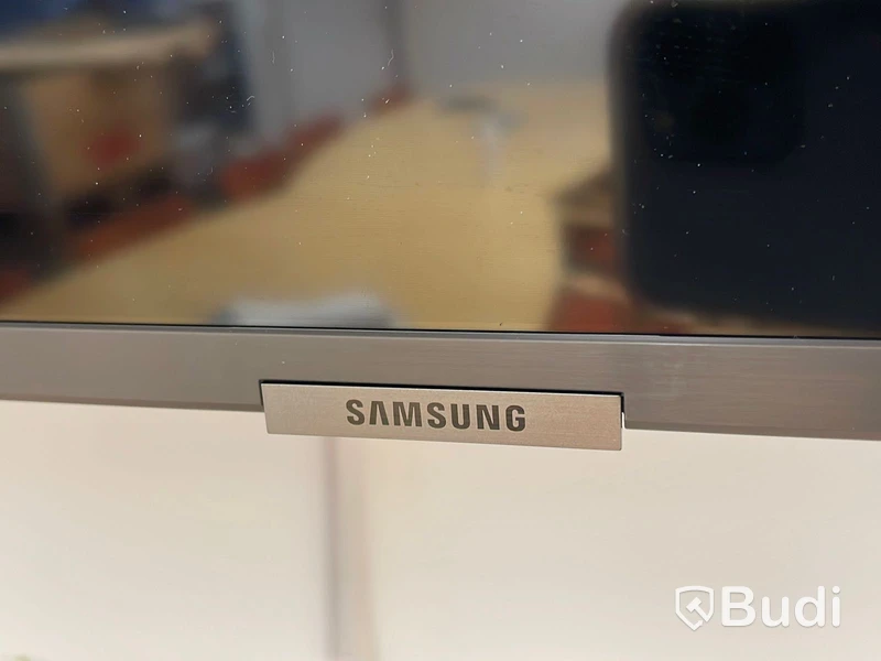 TV Samsung 50 tum UE50TU7175U och väggfäste