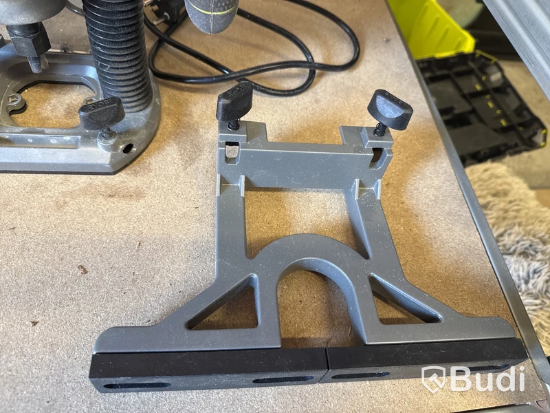 Handöverfräs Ryobi RRT1600