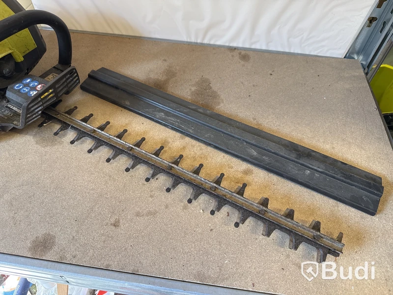 Häcksax Ryobi bensindriven