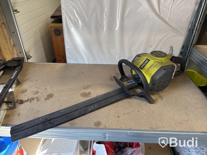 Häcksax Ryobi bensindriven