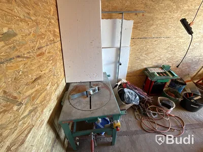 20-fots container med innehåll (bygg)