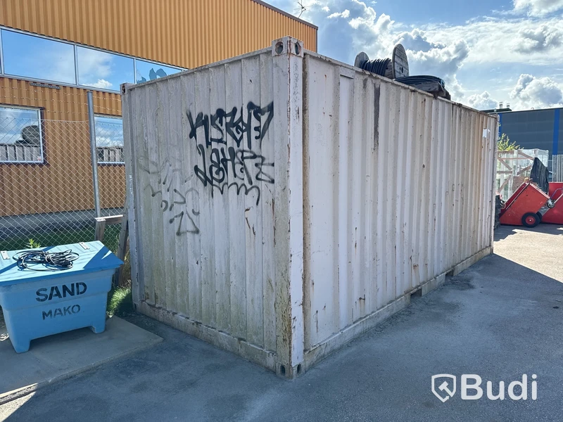20-fots container med innehåll (bygg)
