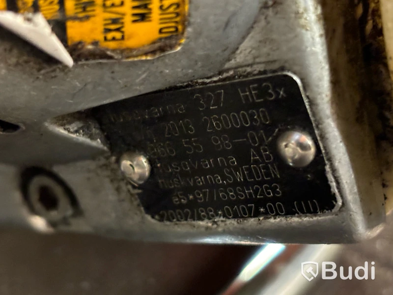 Häcksax Husqvarna 327 HE3x