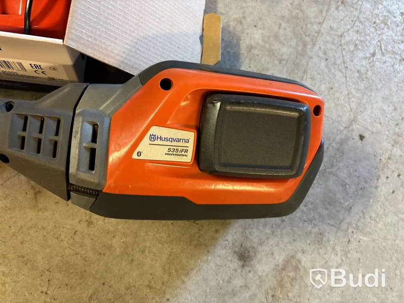 Grästrimmer Husqvarna batteridriven.