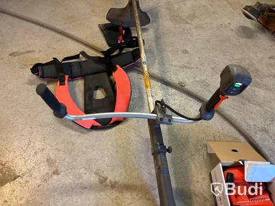 Grästrimmer Husqvarna batteridriven.