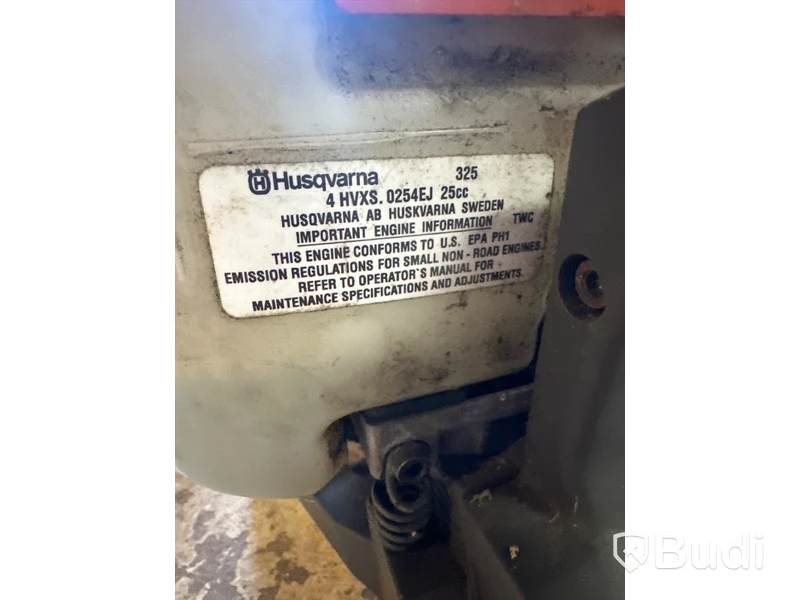 Häcksax - Husqvarna Obs!