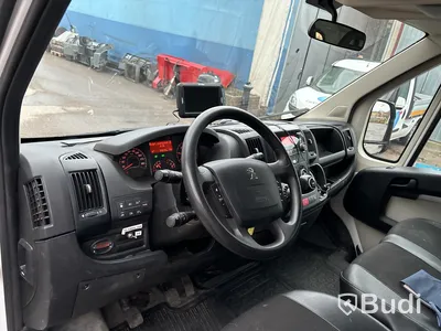 Flakbil med dubbelhytt Peugeot Boxer 335 2.0 BlueHDI Chassi (163hk), -2018