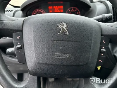Flakbil med dubbelhytt Peugeot Boxer 335 2.0 BlueHDI Chassi (163hk), -2018
