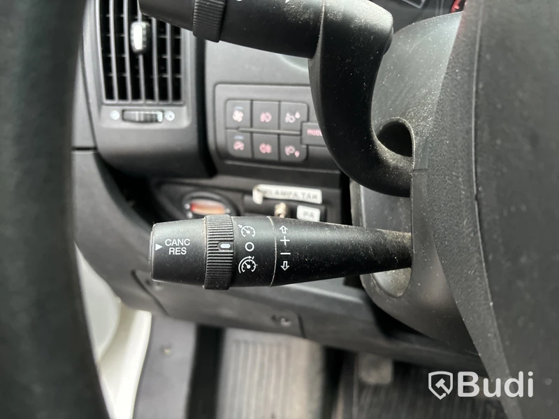 Flakbil med dubbelhytt Peugeot Boxer 335 2.0 BlueHDI Chassi (163hk), -2018
