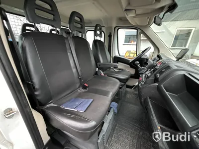 Flakbil med dubbelhytt Peugeot Boxer 335 2.0 BlueHDI Chassi (163hk), -2018