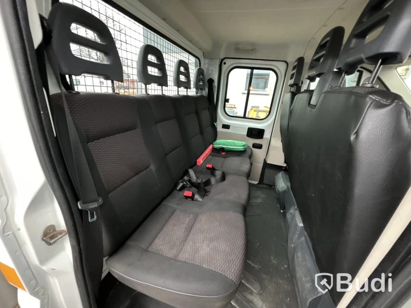 Flakbil med dubbelhytt Peugeot Boxer 335 2.0 BlueHDI Chassi (163hk), -2018