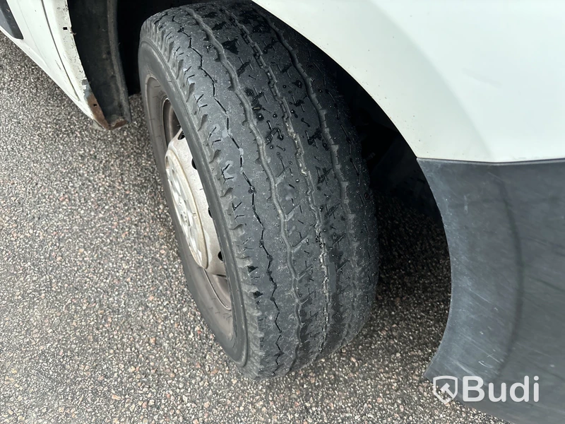 Flakbil med dubbelhytt Peugeot Boxer 335 2.0 BlueHDI Chassi (163hk), -2018