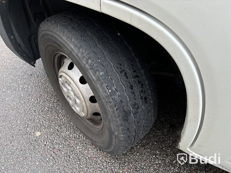 Flakbil med dubbelhytt Peugeot Boxer 335 2.0 BlueHDI Chassi (163hk), -2018