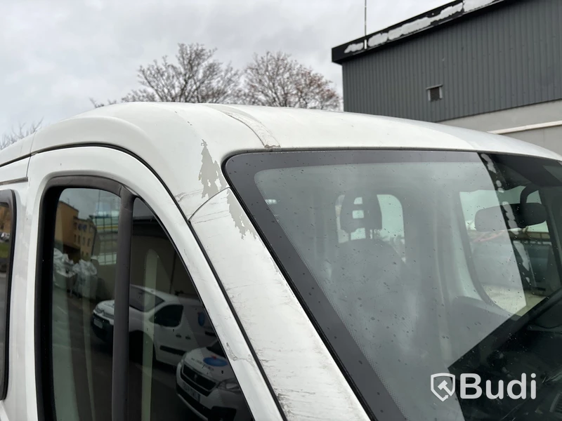 Flakbil med dubbelhytt Peugeot Boxer 335 2.0 BlueHDI Chassi (163hk), -2018