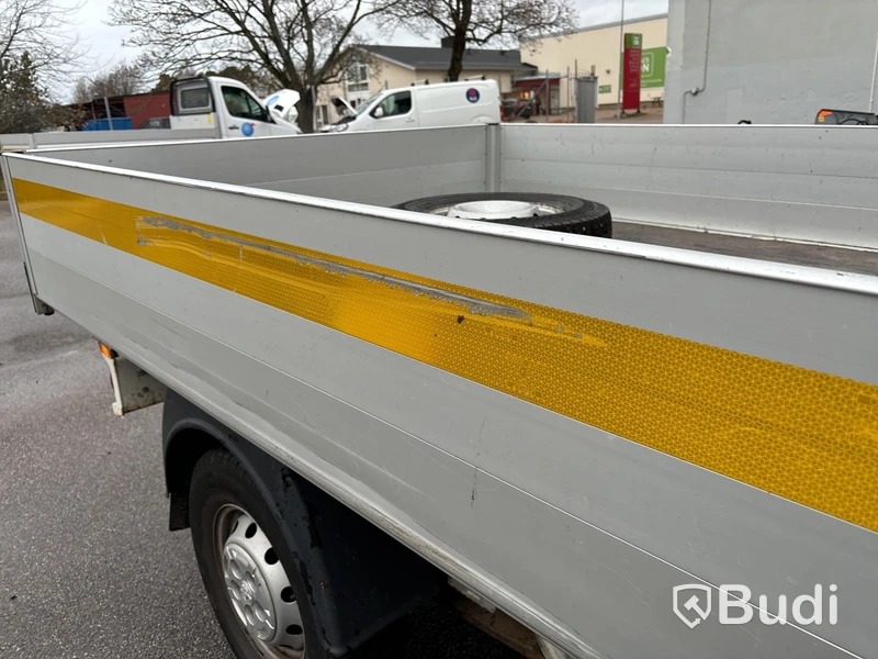 Flakbil med dubbelhytt Peugeot Boxer 335 2.0 BlueHDI Chassi (163hk), -2018