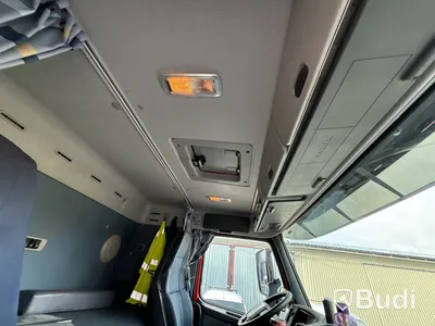 Lastväxlare VOLVO FM 420 6x2 med maskinflak, -2010 | Hiab 20T | VBG