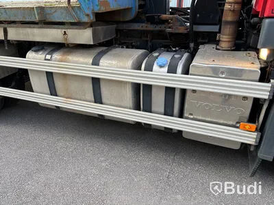 Lastväxlare VOLVO FM 420 6x2 med maskinflak, -2010 | Hiab 20T | VBG