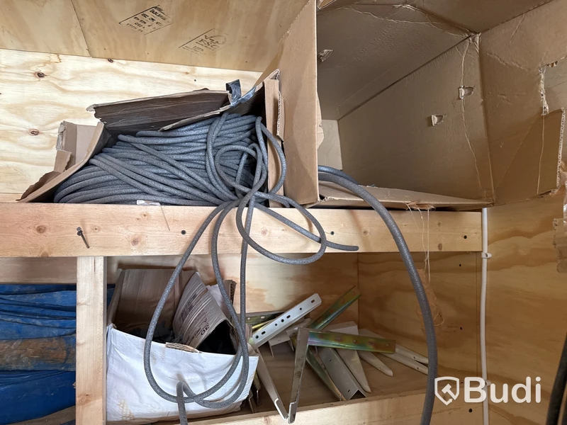 20 fots isolerad container med säkerhetsdörr | inkl. Innehåll
