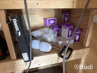 20 fots isolerad container med säkerhetsdörr | inkl. Innehåll