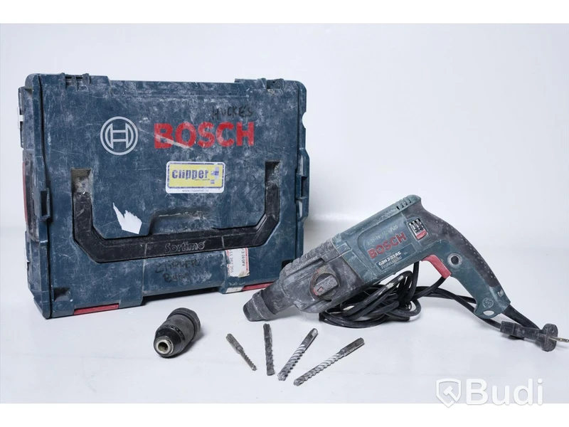 Borrhammare BOSCH GBH 2-23 RE, med förvaringslåda, extra borrhuvud och några bits.