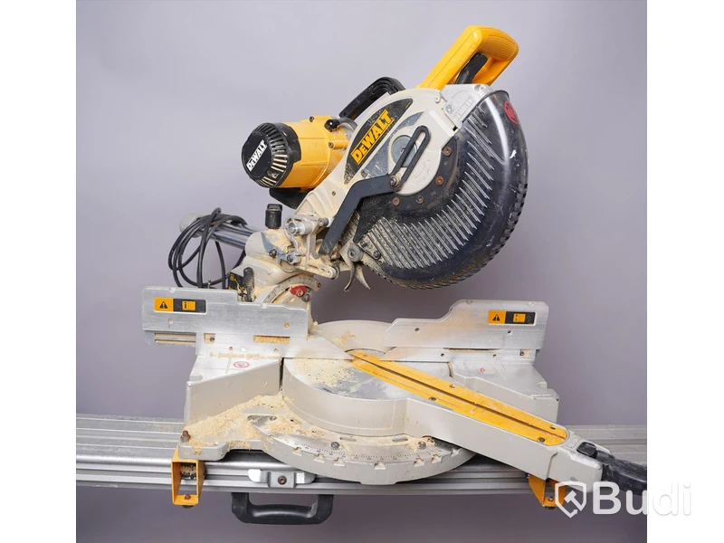 Kap - och Gersåg med sågbänk -DeWalt DW717XPS