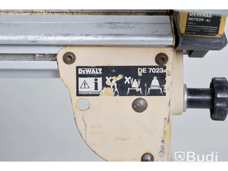 Dewalt Kap och gersåg med sågbänk